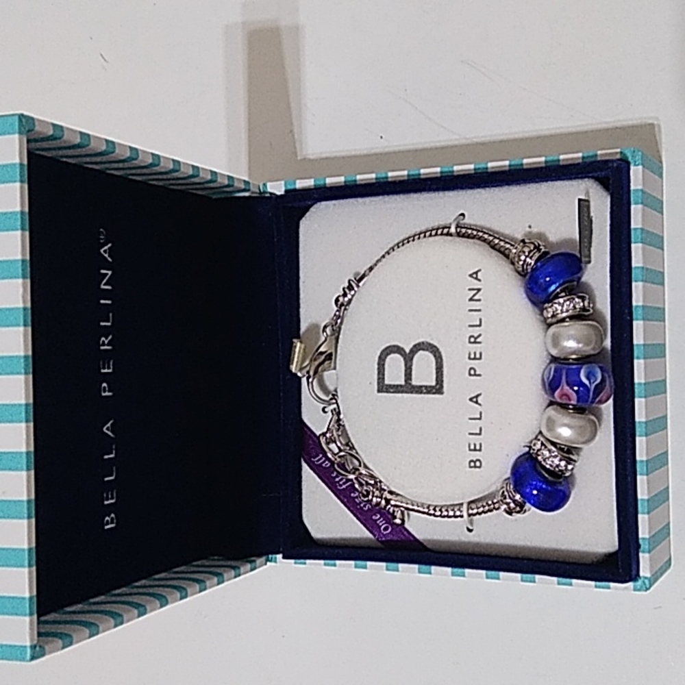 Bella Perlina Charm Bracelet